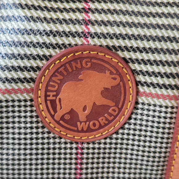 EUC HUNTING WORLD HAND BAG - Picture 5 of 14